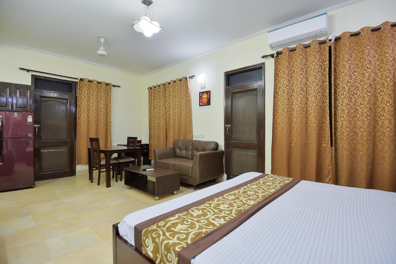 Studio Serviced Apartments Near Fortis Hospital Gurgaon Ngoại thất bức ảnh